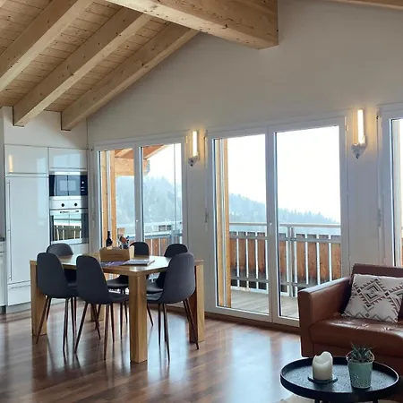 Bergquelle Dachwohnung Lägenhet